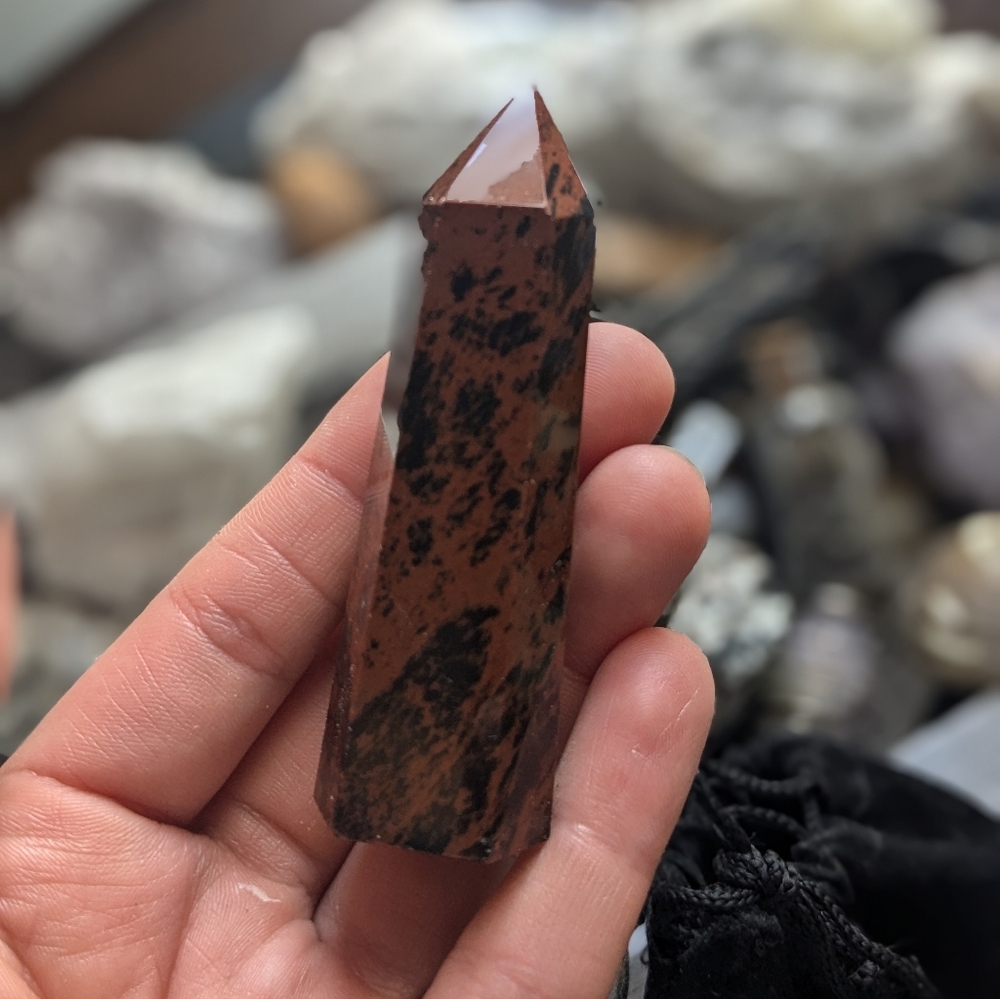 Obsidian mahogany tower